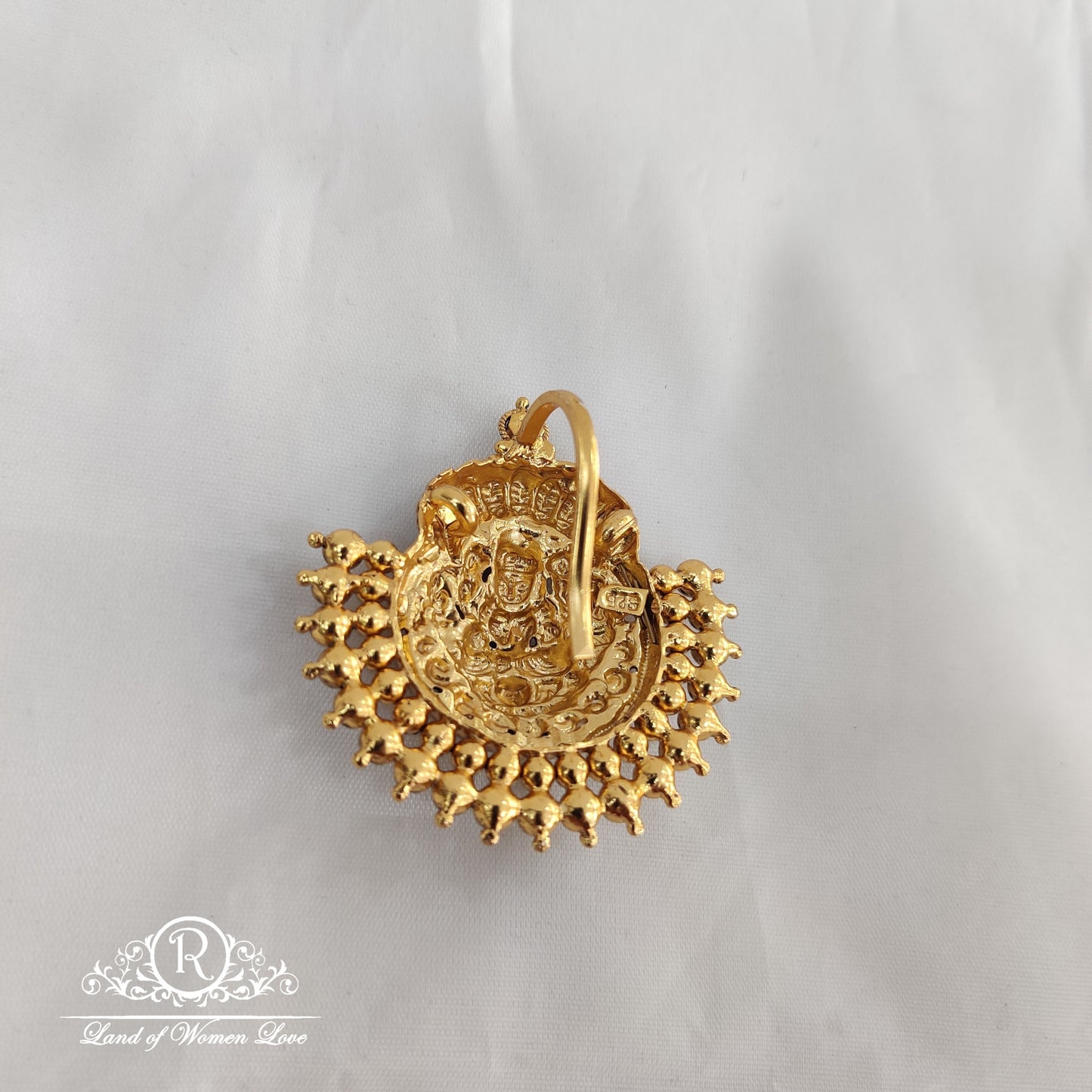 92.5 Silver Jewelry Lakshmi Devi nagara pendant RCV078