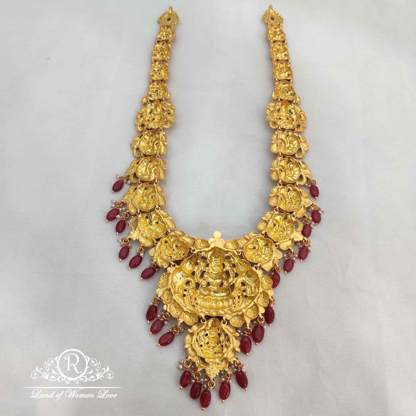 Elegant Silver Nakshi Haram-RCM905