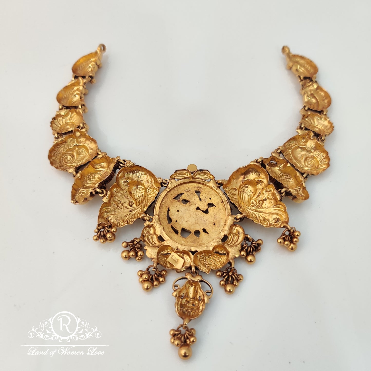 Beautiful silver 💫 necklace with peacock 🦚 design 14"-RCM753