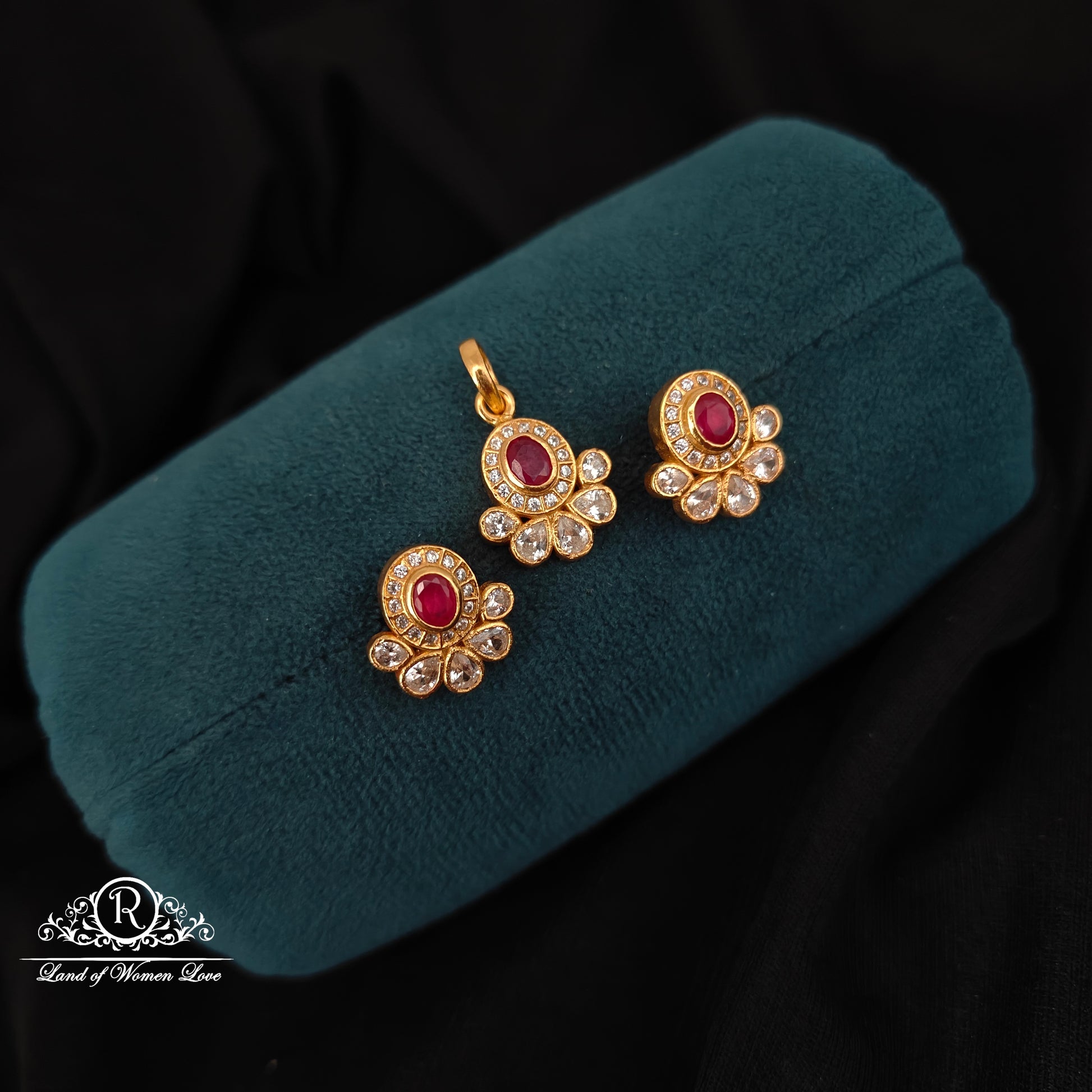 earrings 92.5 silver simple and cute earrings with locket - rcbg081 92.5 silver ramala jewelry / ramala collections