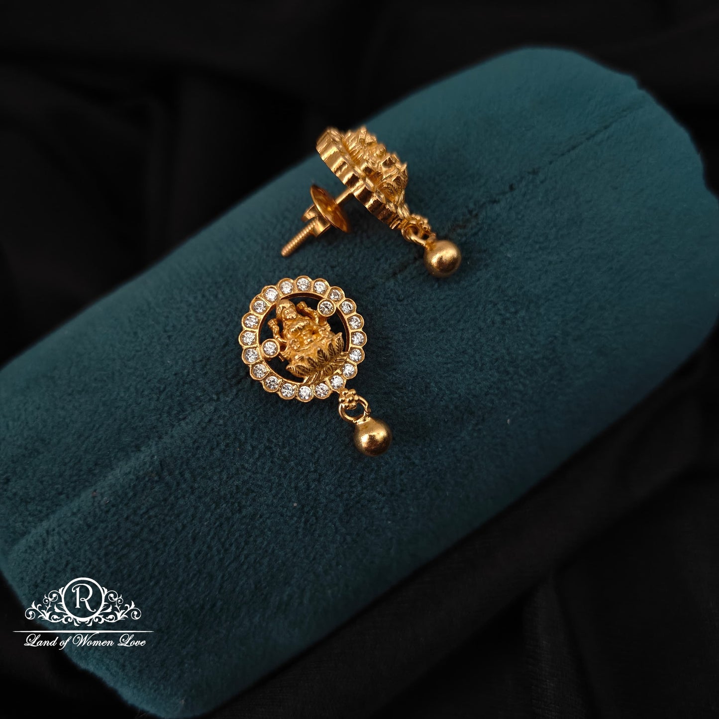 Silver lakshmi devi stud earrings-RCM327