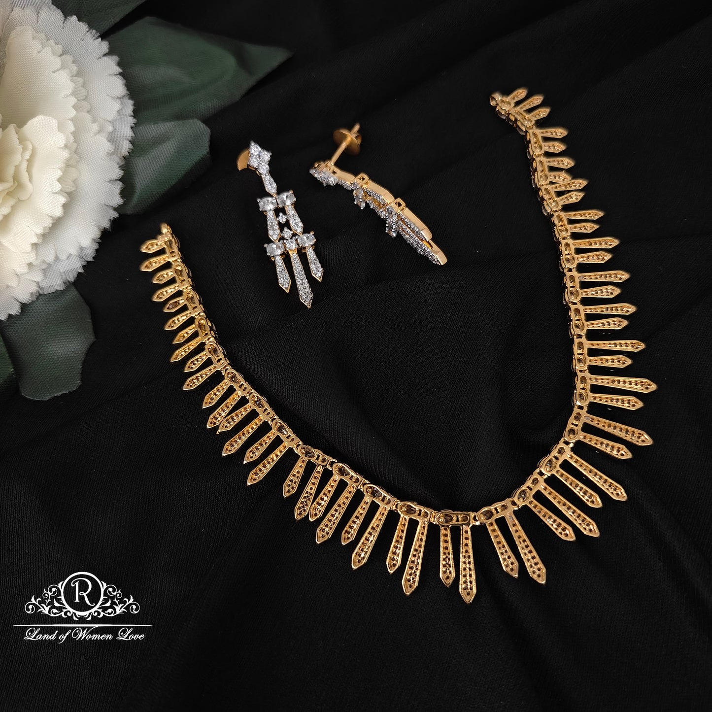 Silver diamond finishing necklace -RCM091243