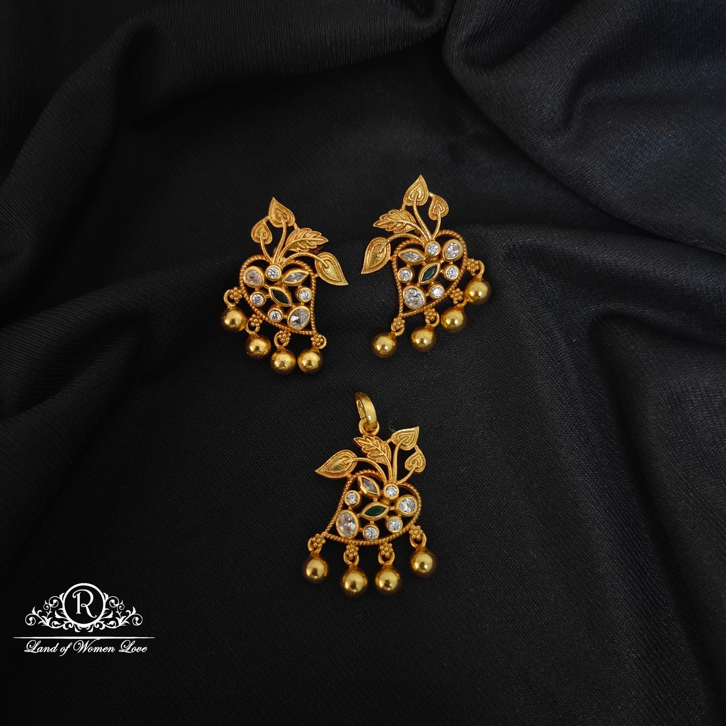 Silver mango style earrings-RCCP271