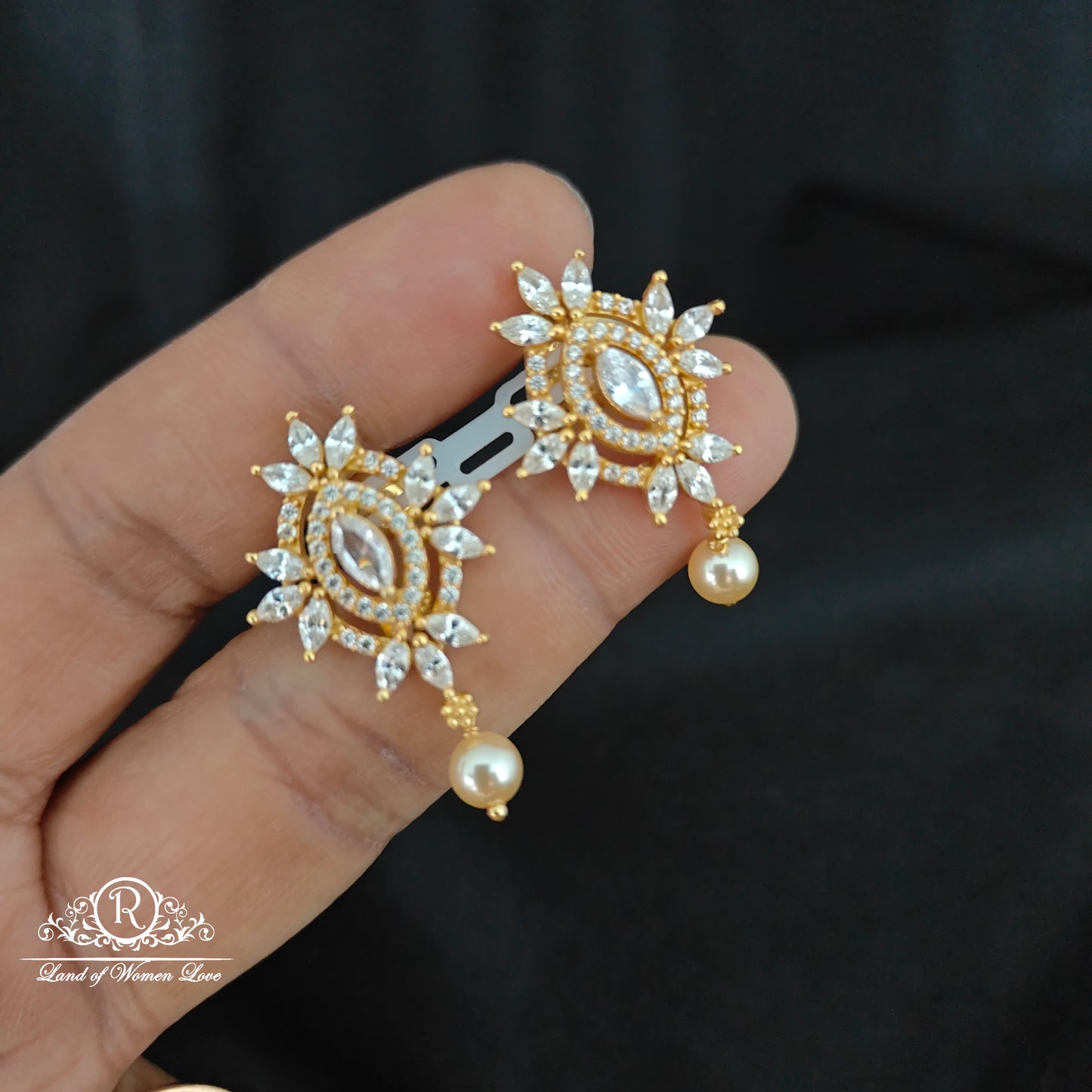 Silver earrings -RCM388