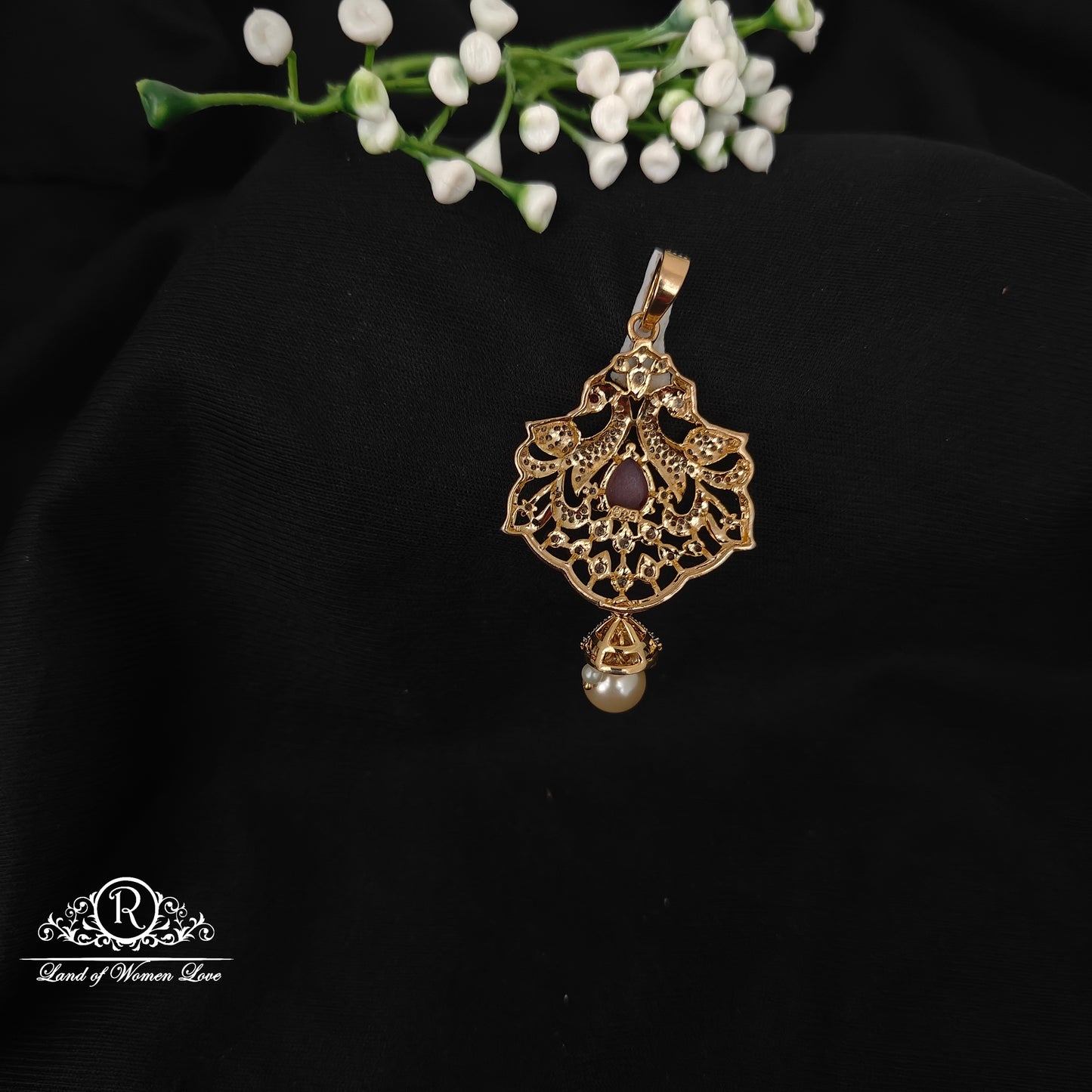 92.5 silver simple and Cute diamond finishing locket -RCM091251