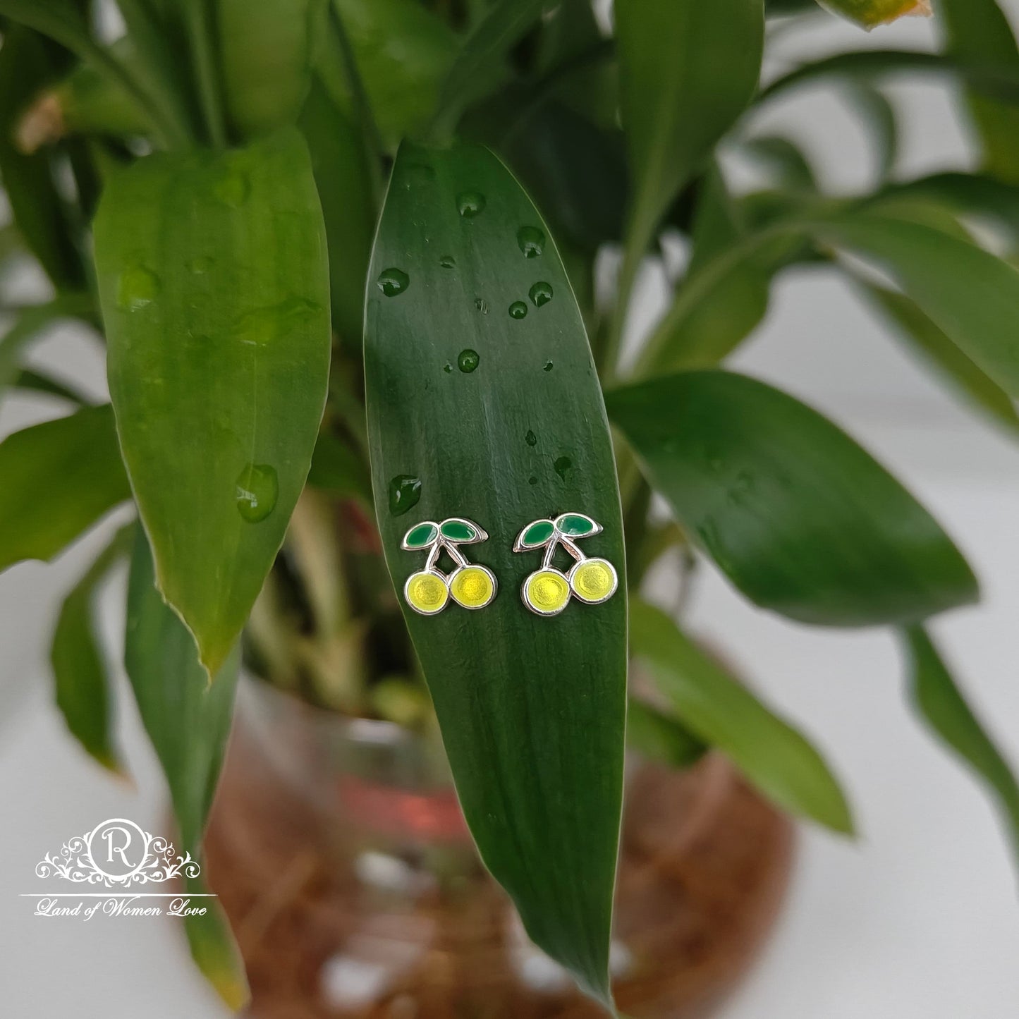 Silver strawberry  kids earrings -RCHS33-12