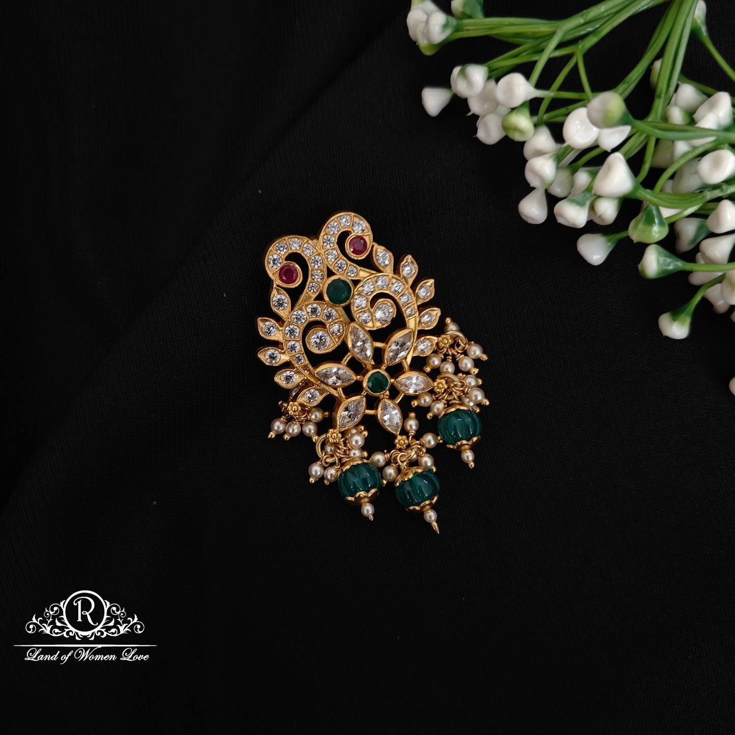 pendant 92.5 silver beautiful pendant with cz-'s cz 92.5 silver ramala jewelry / ramala collections