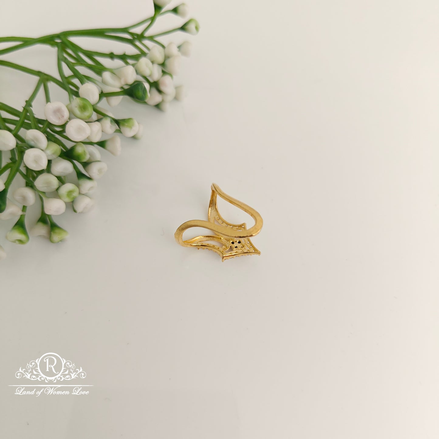 92.5 silver simple and Cute CZ- stones Vanki Ring - RCDS406