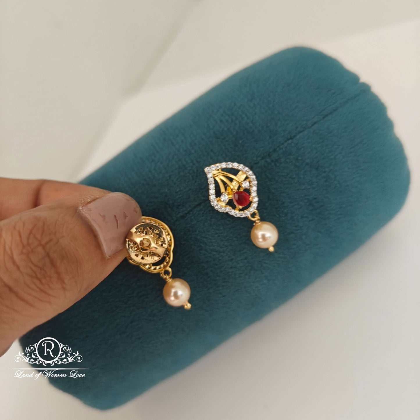 Diamond finishing Replica Silver Studs-RC94-90CP018