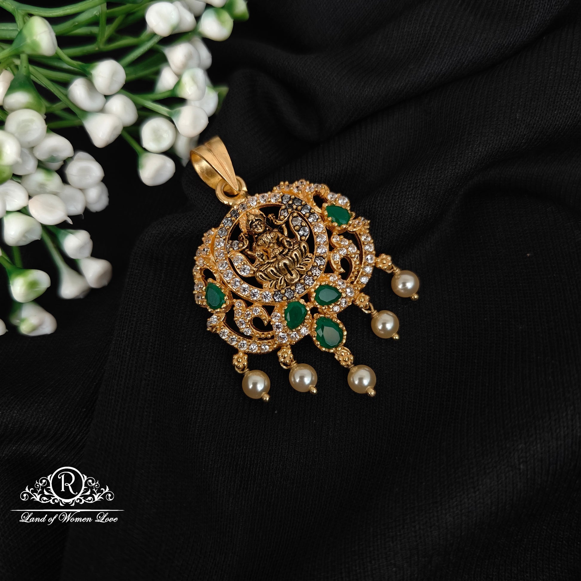 92.5 silver simple and cute locket - rc061m1346 92.5 silver ramala jewelry / ramala collections