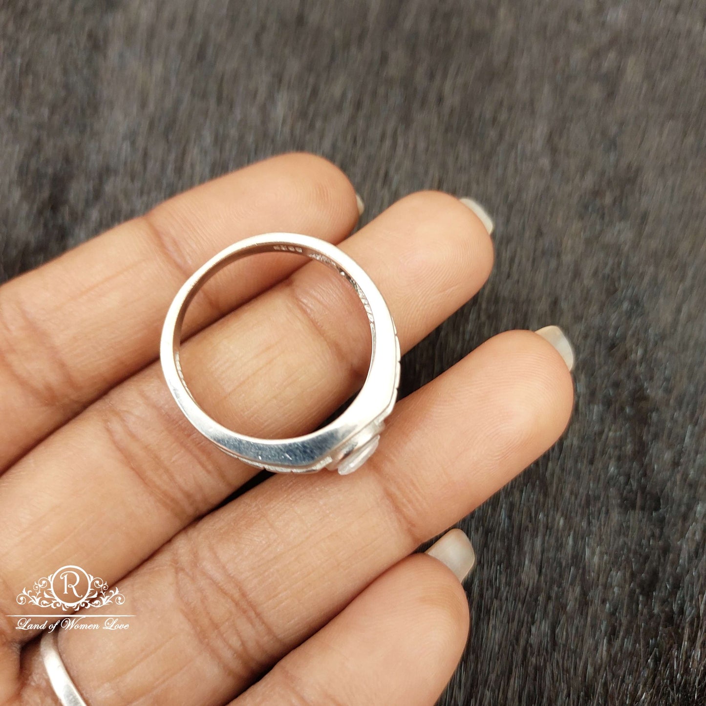 Silver Finger Ring-SS86