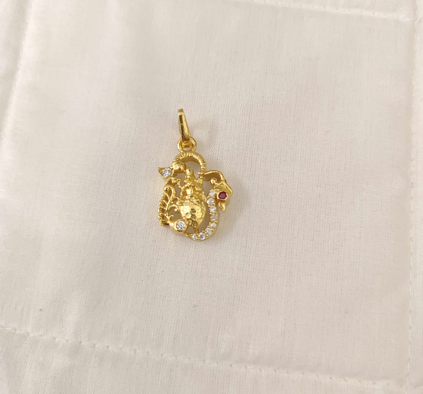 silver small peacock design locket-rch199 92.5 silver ramala jewelry / ramala collections