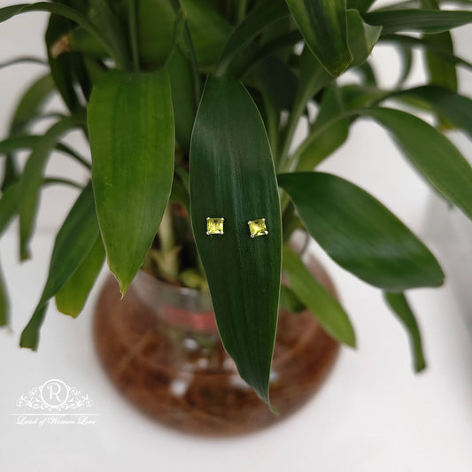 stud 92.5 silver emerald yellow green coloured stud earrings-rchs34-4 emerald 92.5 silver ramala jewelry / ramala collections