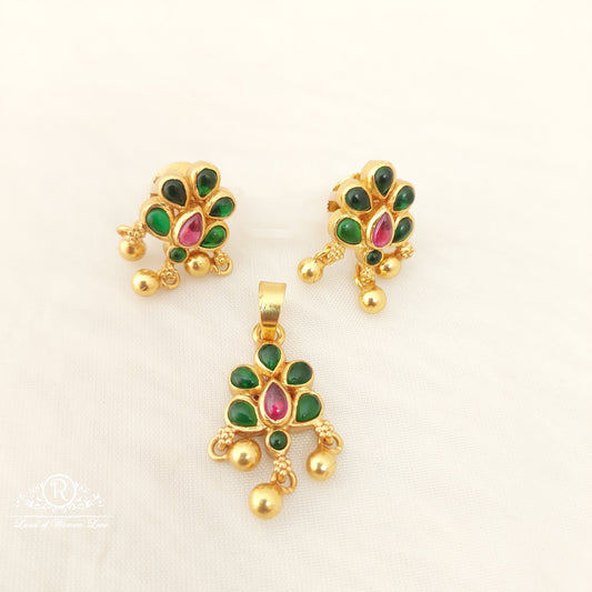 Silver earrings with locket-C043C051