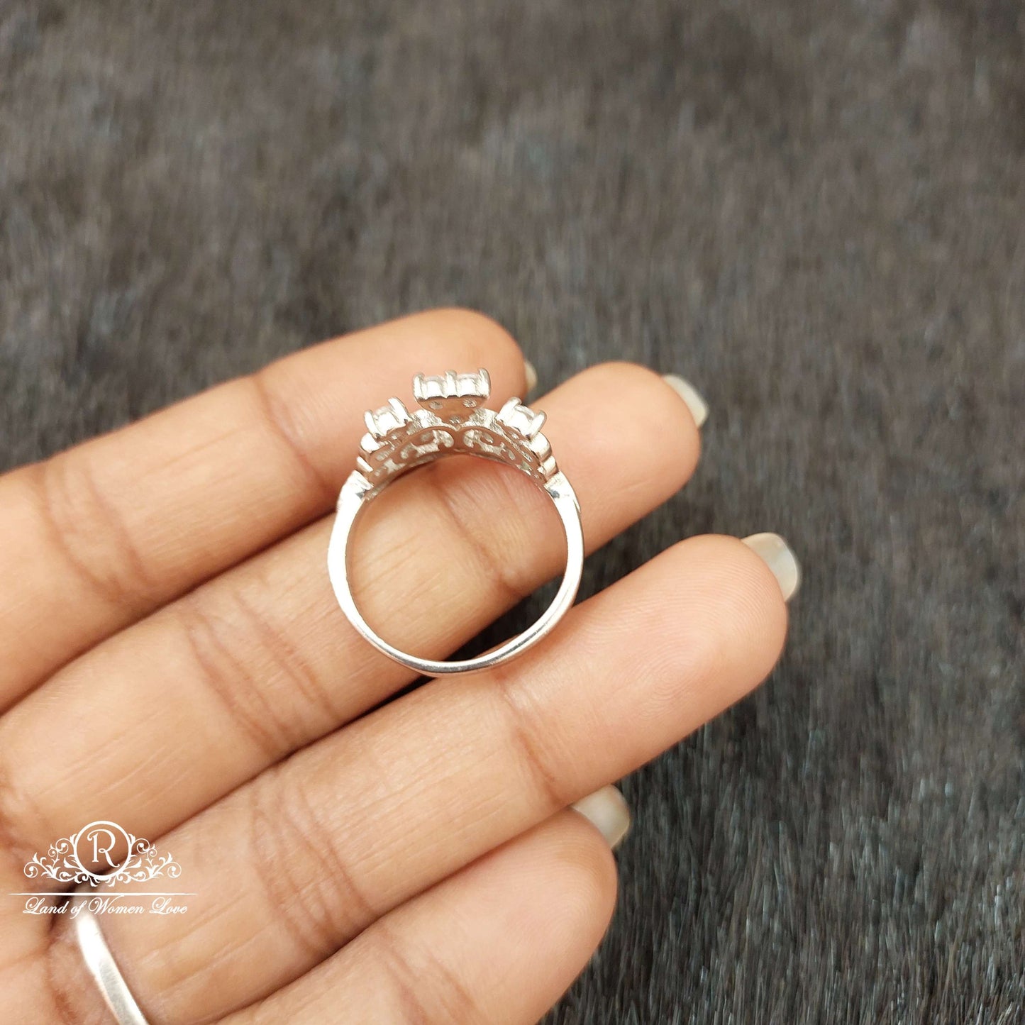 Silver Finger Ring-SS79