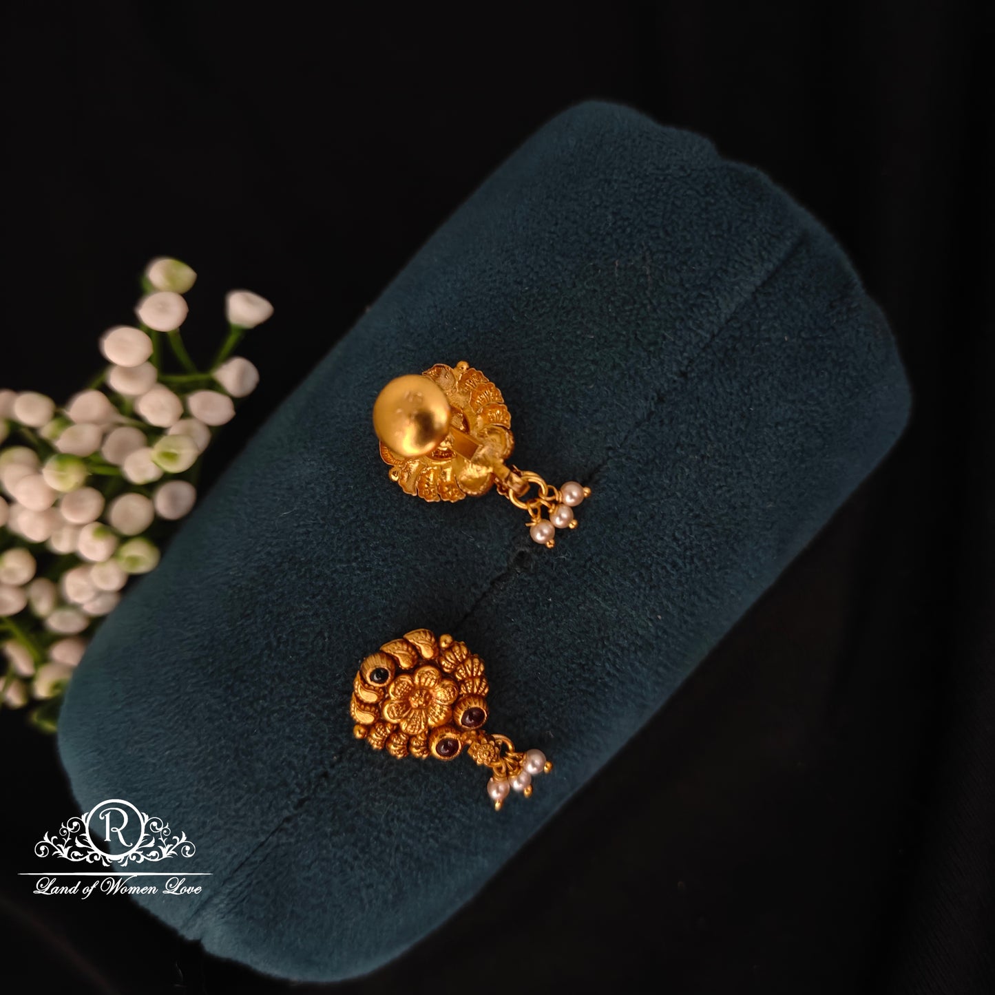 Silver flower design earrings RCNS058