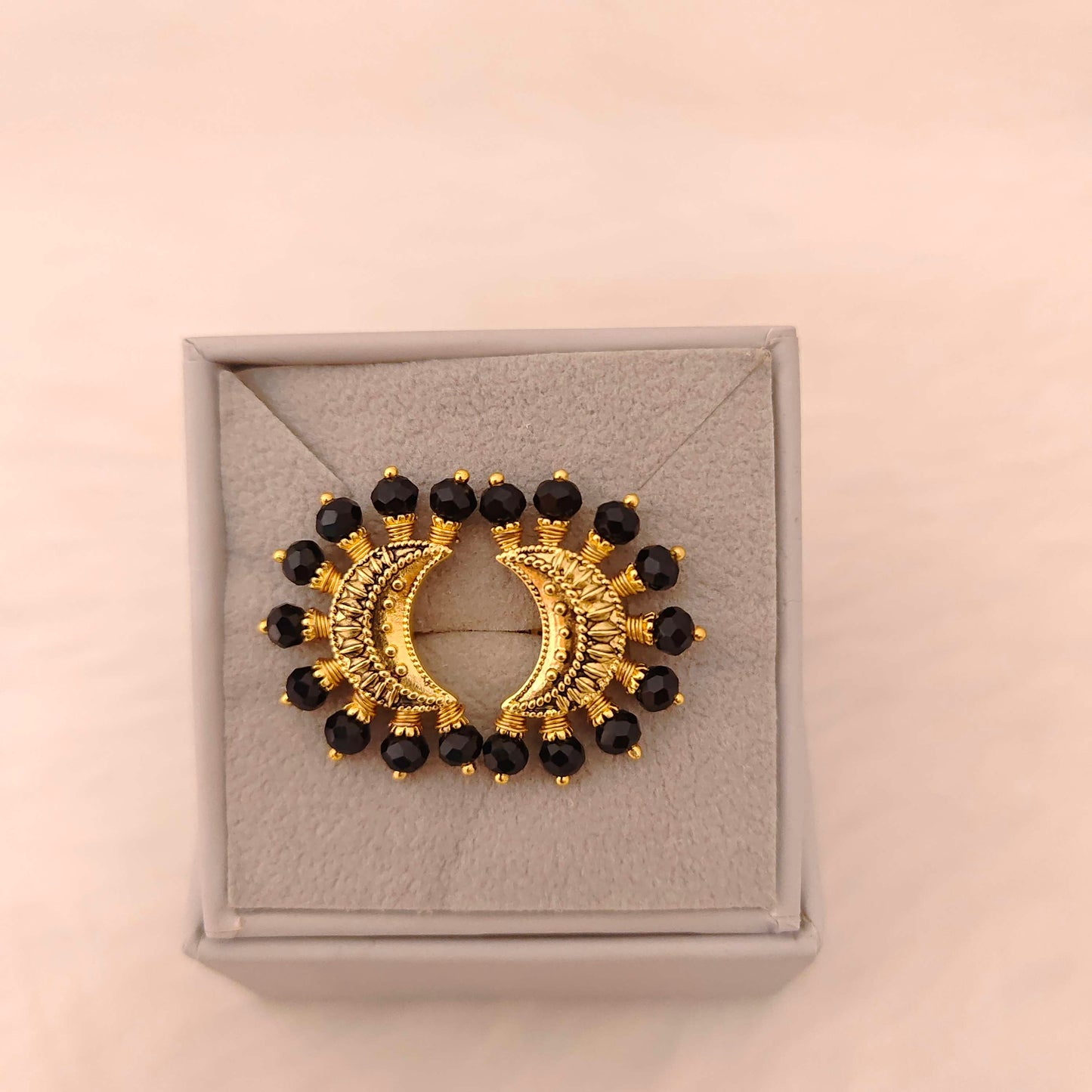 Silver black beads chain with locket - RCD434