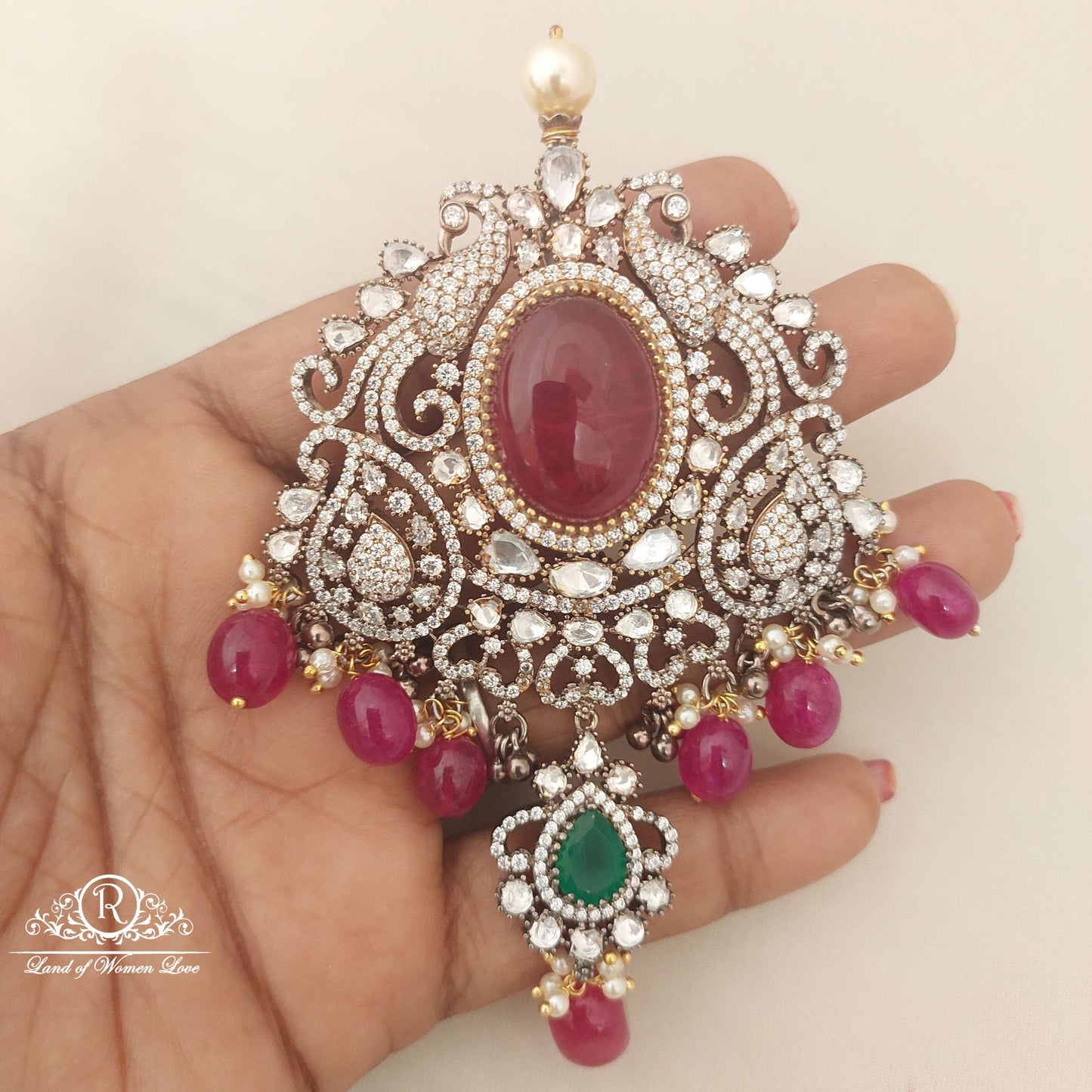 Silver Victoria Moissanite Locket-D045