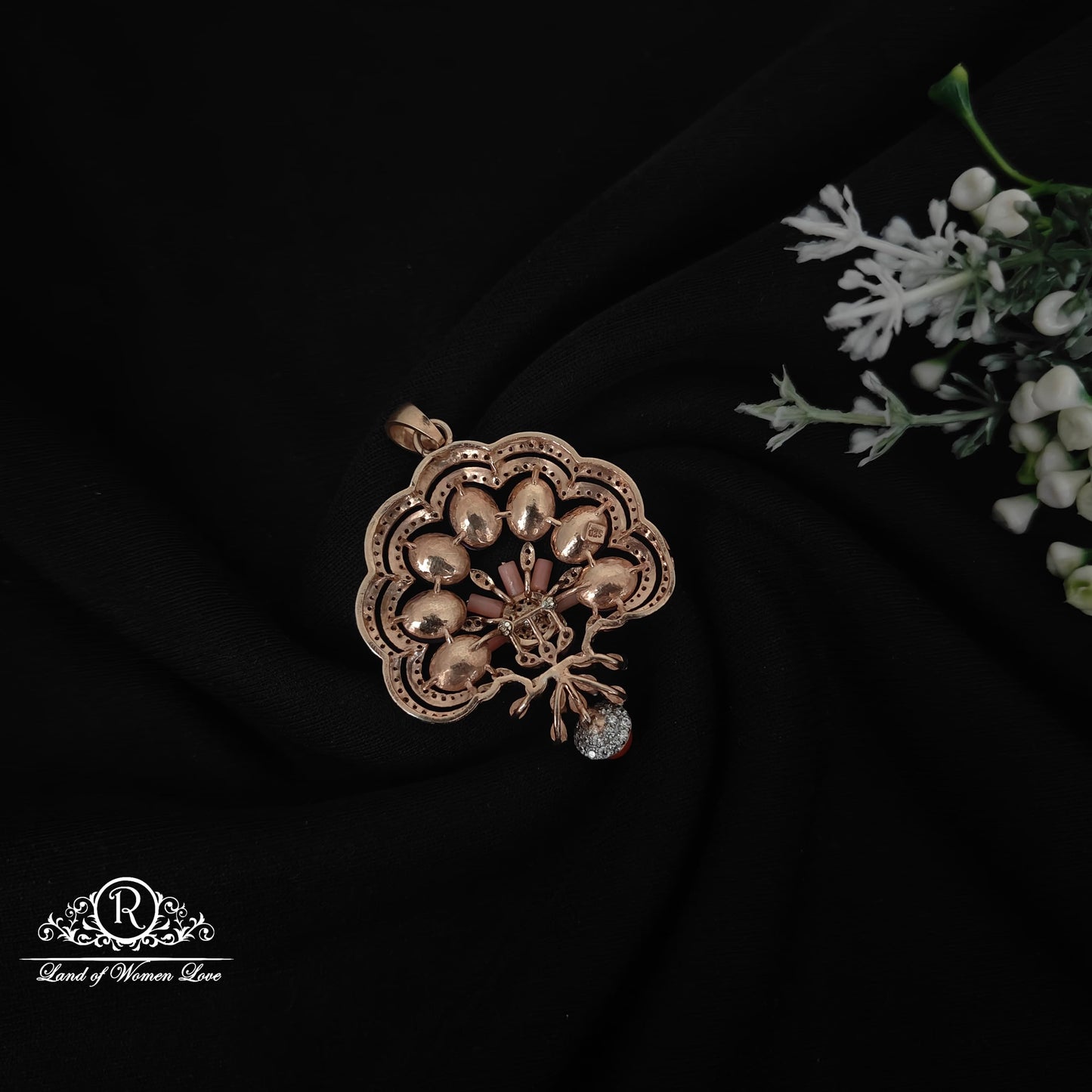 92.5 Silver Fusion  Rose gold polish Flower design Locket-RCM1063