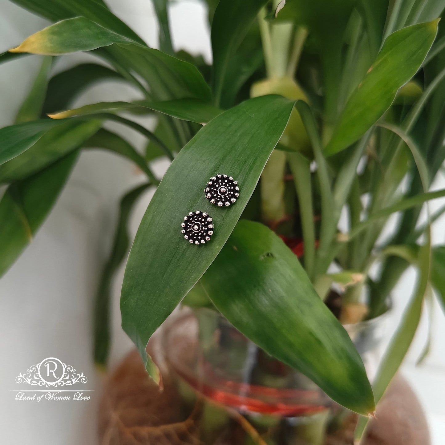 stud silver anitque flower design stud model kids earring -rchs10 92.5 silver ramala jewelry / ramala collections