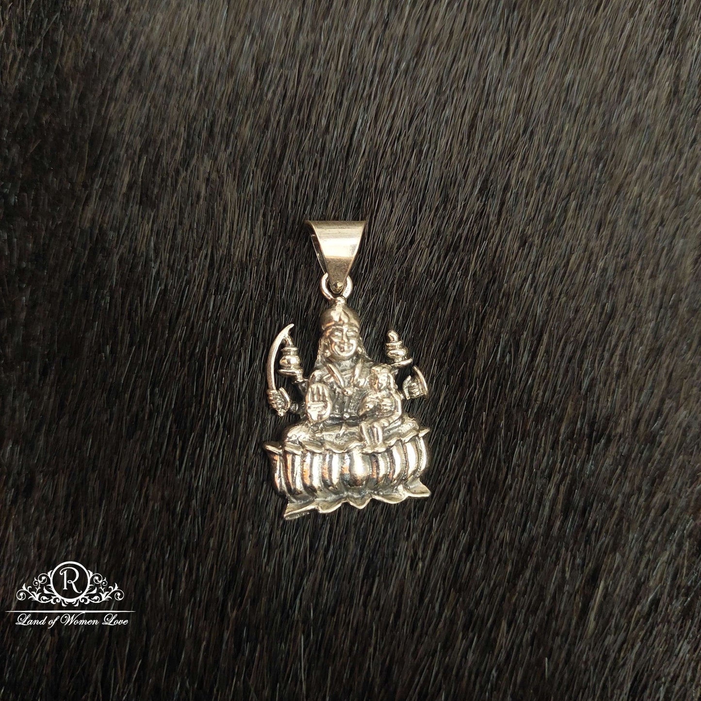 silver lakshmi devi locket-ss95 92.5 silver ramala jewelry / ramala collections