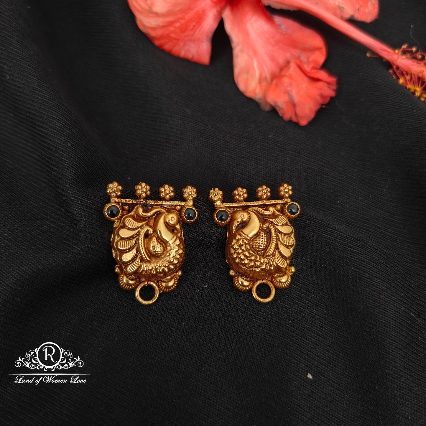 92.5 silver simple and cute side locket - rc06m1200 92.5 silver ramala jewelry / ramala collections