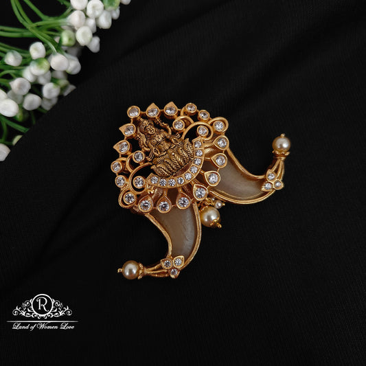 92.5 silver simple and cute tiger nail pendent with lakshmi devi design -rcjr887 92.5 silver ramala jewelry / ramala collections