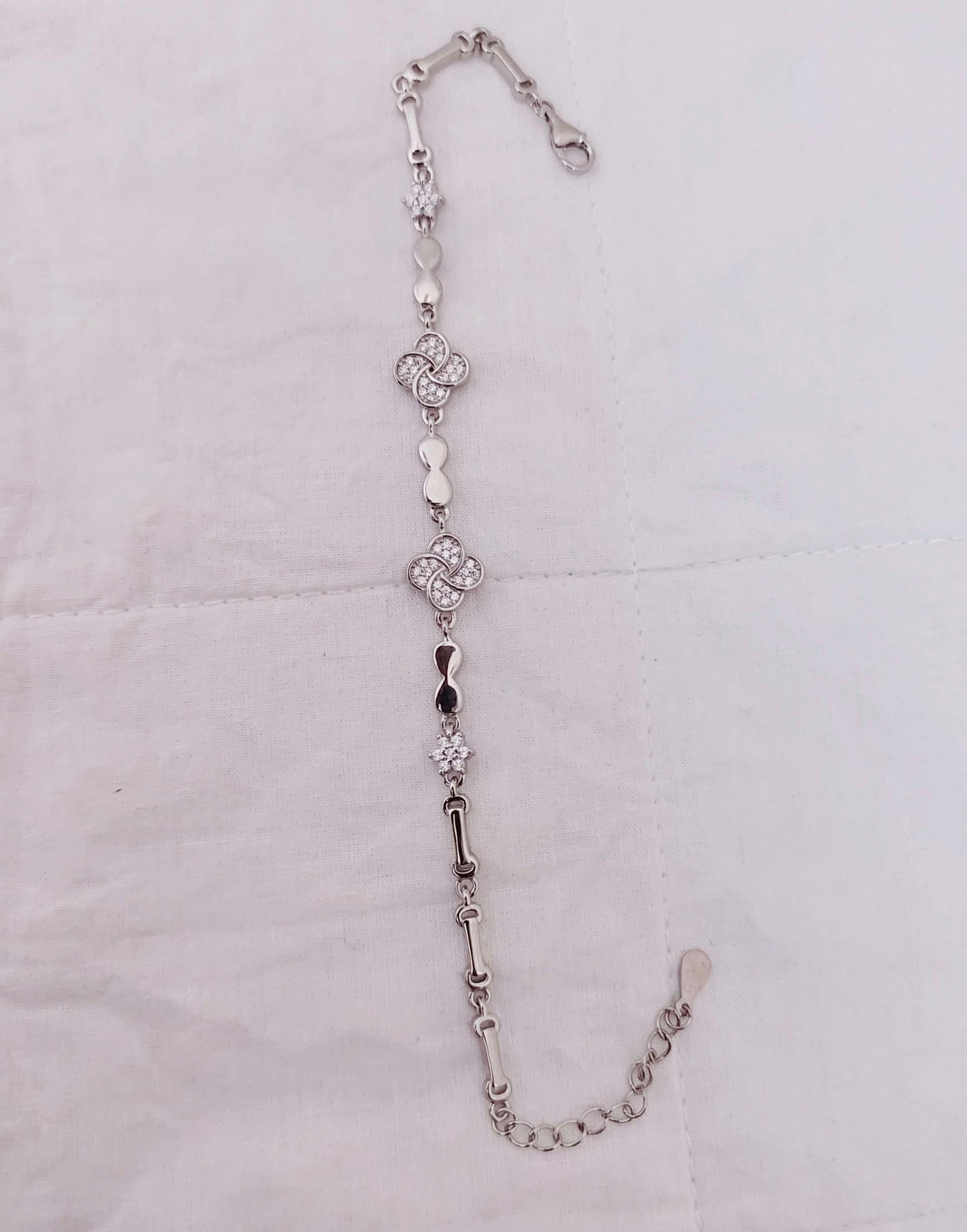 Silver bracelet design -RCG142