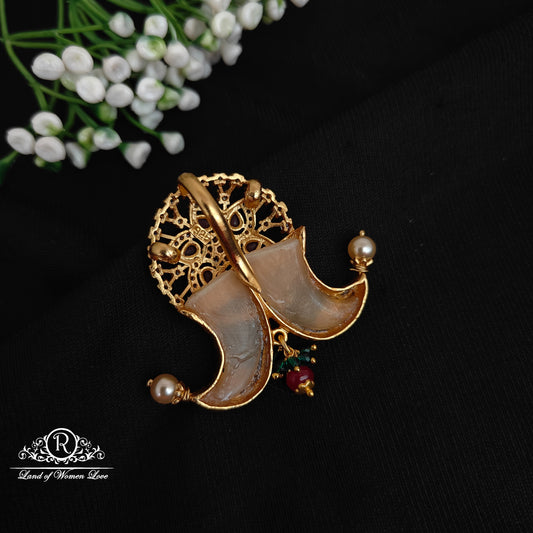 92.5 silver simple and Cute tiger nail pendent with flower design-RCJR894