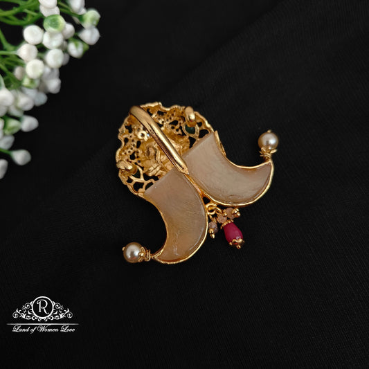 92.5 silver simple and Cute tiger nail pendent with ganesh design-RCJR891