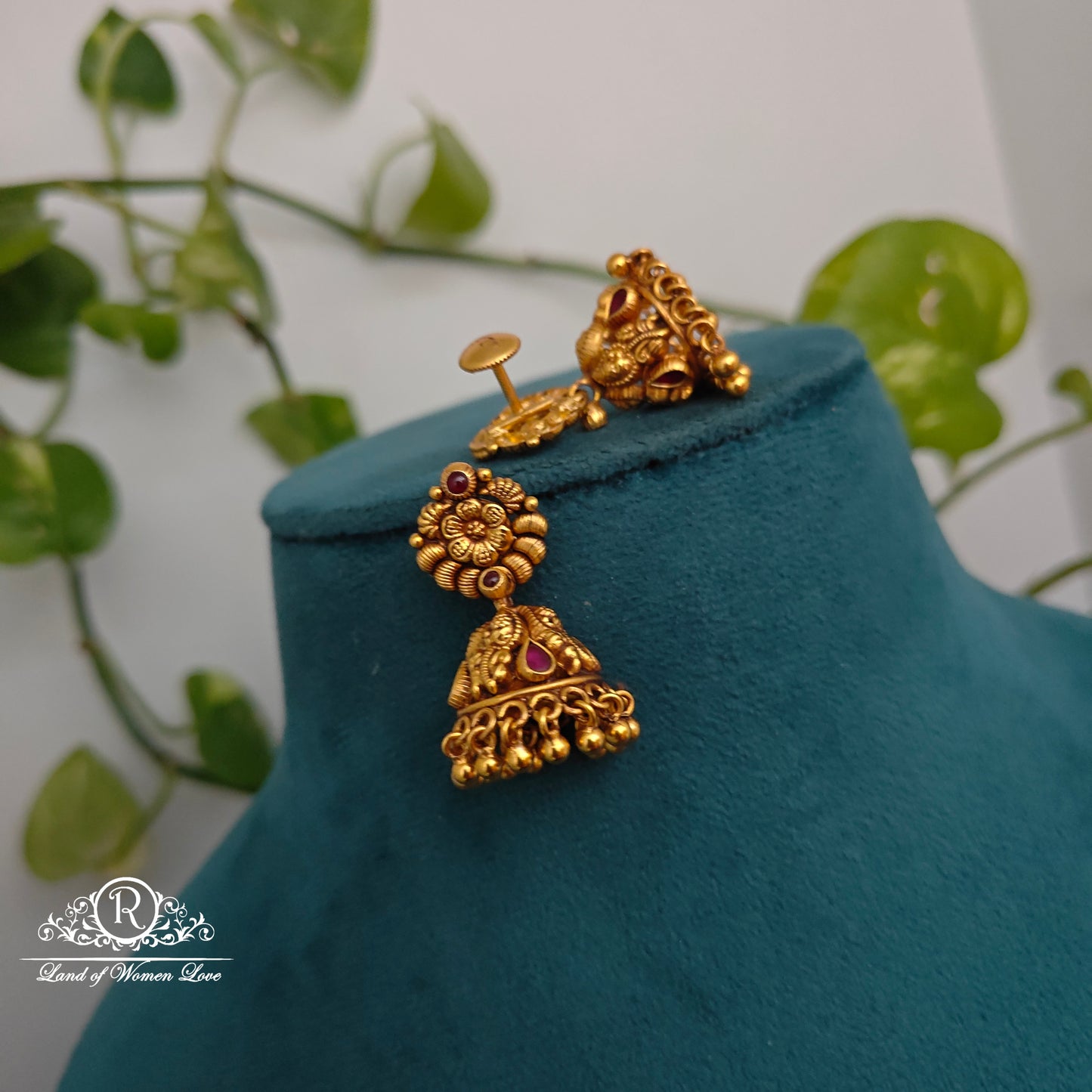 Silver flower design earrings -RCNS024