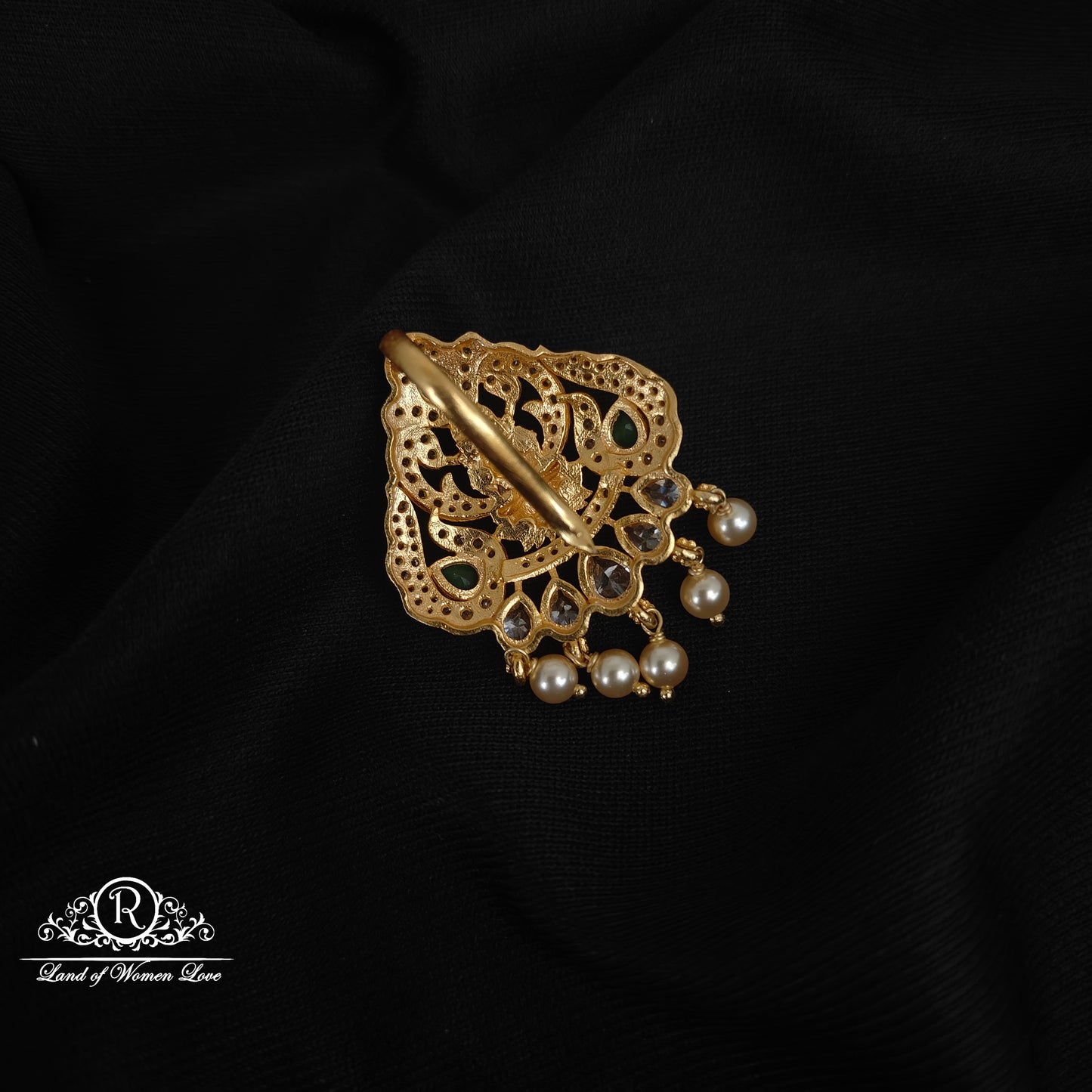 92.5 silver lakshmi devi design pendent with green stones -RC061M1292