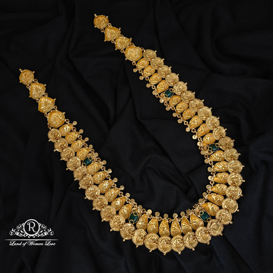 92.5-SILVER LAKSHMI DEVI WITH PEACOCK DESGIN KASUHARAM-RCZ949