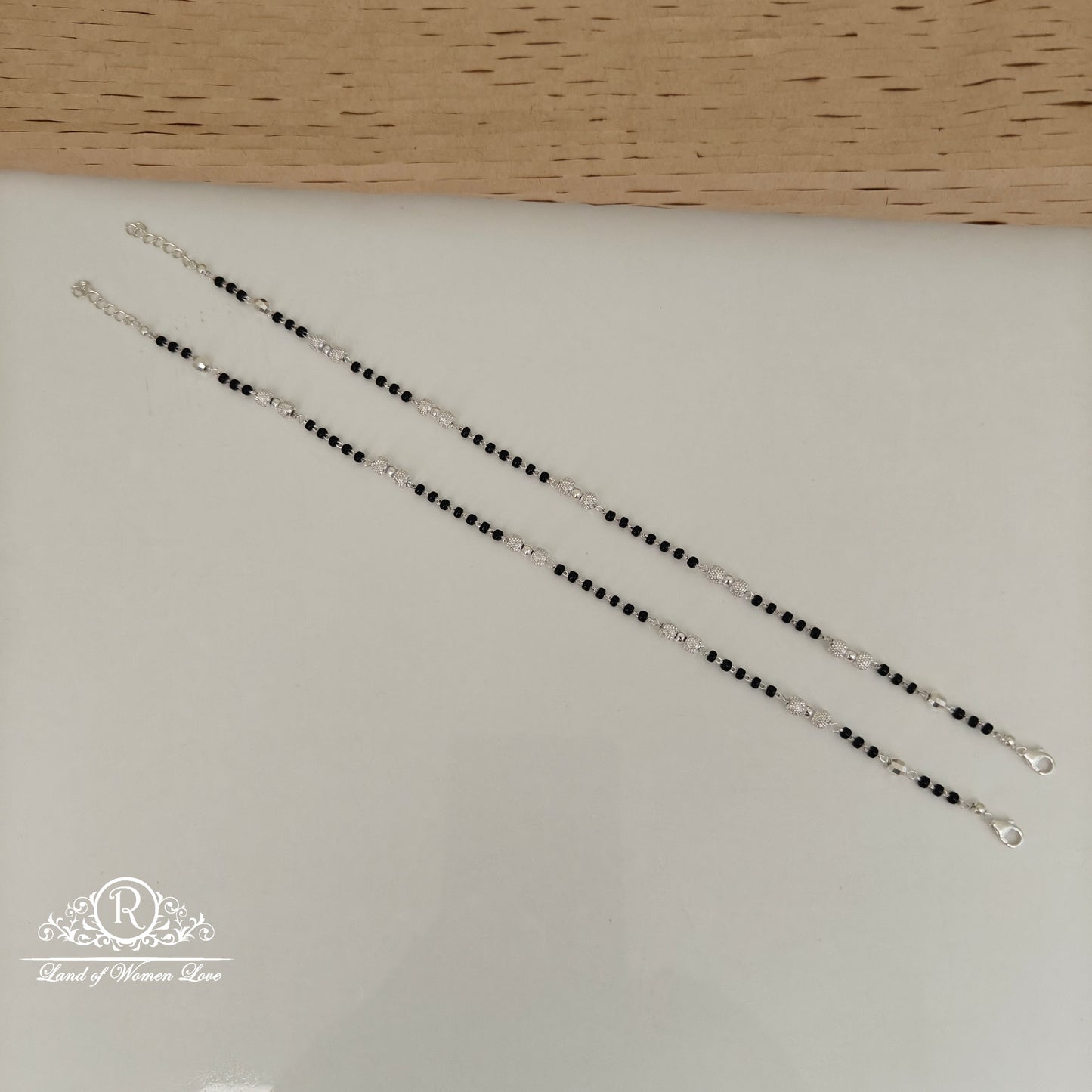 92.5 SILVER LIGHT WEIGHTBLACK BEADS ANKLETS-RCVC006