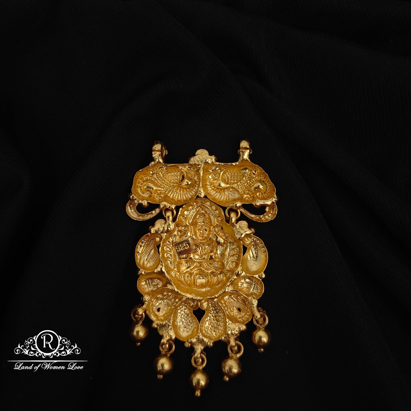 92.5 SILVER LAKSHMI DEVI PENDANT-RCZP078