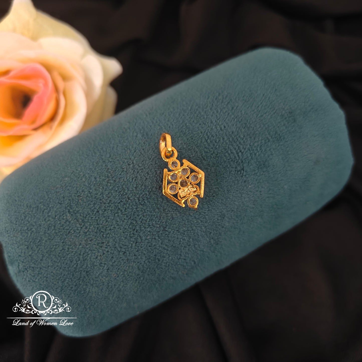 92.5 Silver White locket with earrings set-RCJR1100RCJR1101