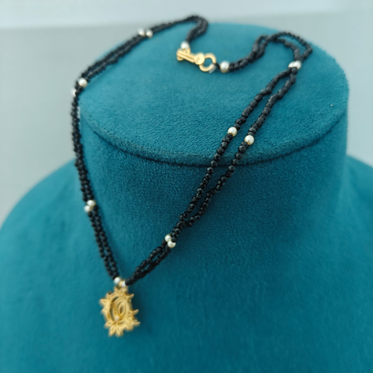 92.5 silver Black Beads with flower design locket-RCH1385