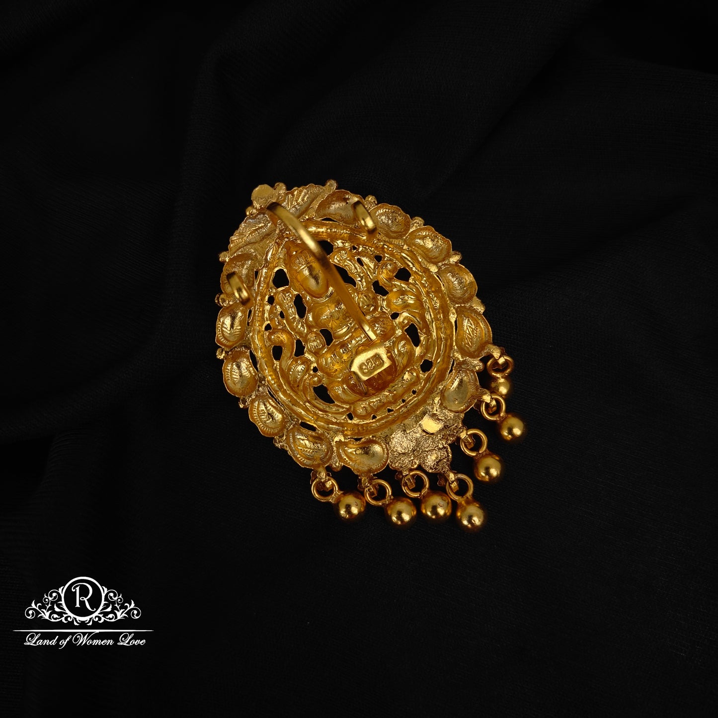 92.5 SILVER LAKSHMI DEVI PENDANT-RCP190