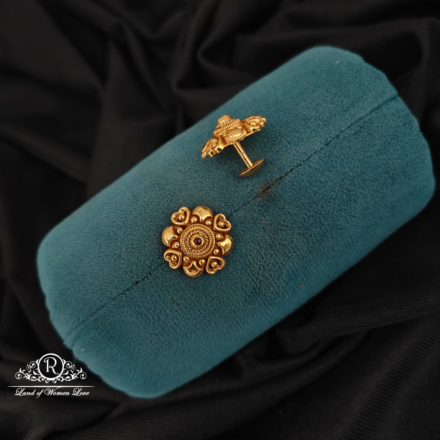 92.5-SILVER SMALL STUDS-RCM1493