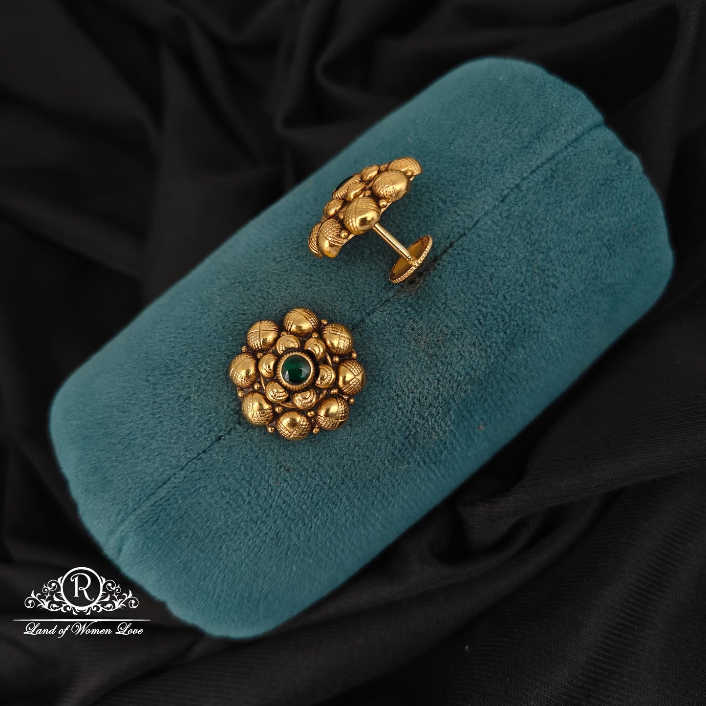 92.5-SILVER SMALL STUDS-RCM1494