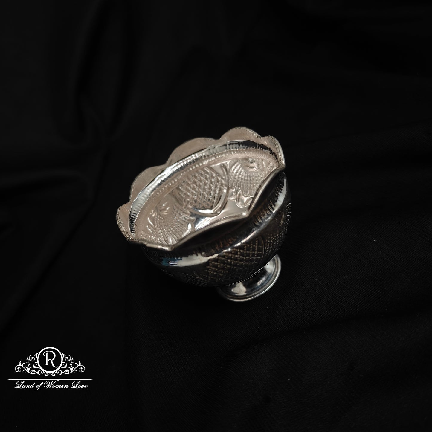 SILVER PRASADAM BOWLS-RCRS081