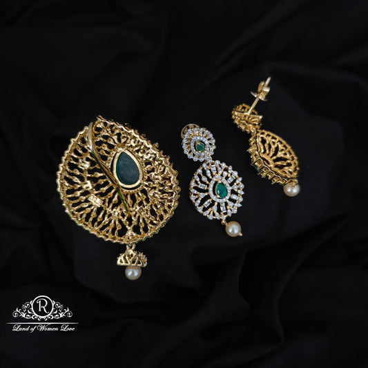 92.5 SILVER DIAMOND FINISHING EARRINGS AND PENDANT SET-RCZP011