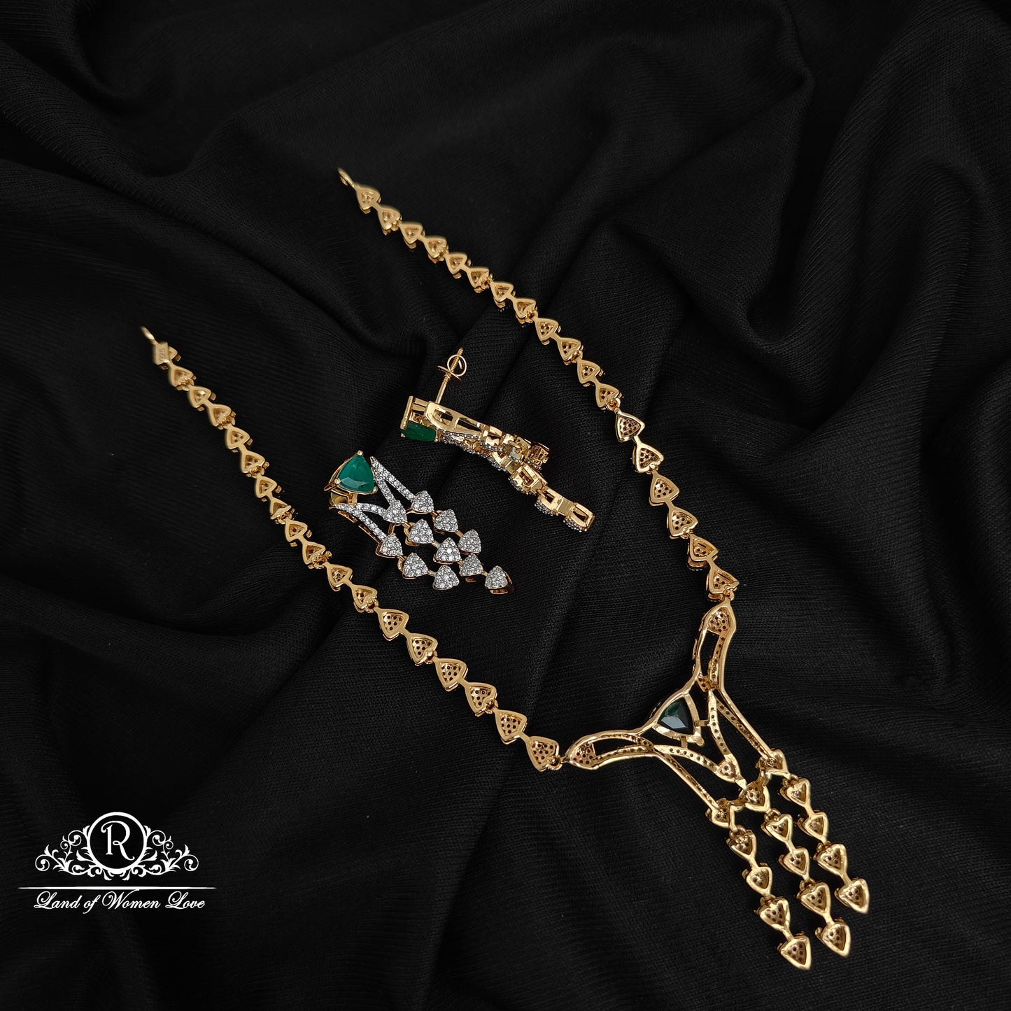 92.5-SILVER DIAMOND FINISHING NECKLACE WITH EARRINGS-RCZ1089