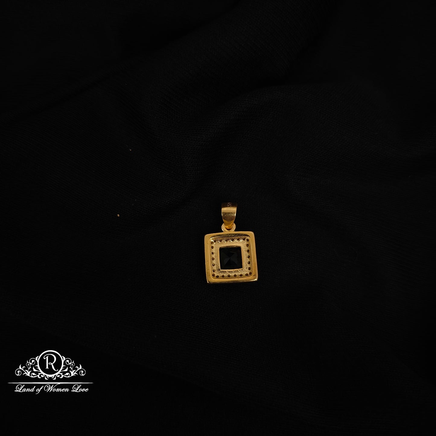 92.5 silver simple and Cute locket with green stones-RCG014-1