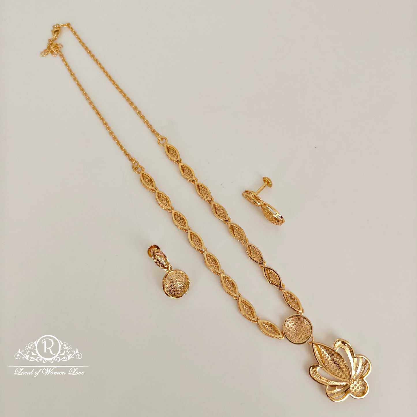 92.5 SILVER TURKEY COLLECTION NECKLACE WITH EARRINGS SET-RCM1439