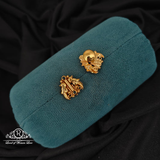 92.5-SILVER SMALL STUDS-RCM1495