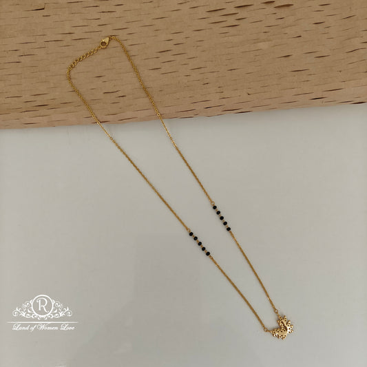 92.5 SILVER LIGHT WEIGHTBLACK BEADS WITH PENDANT-RCVC002