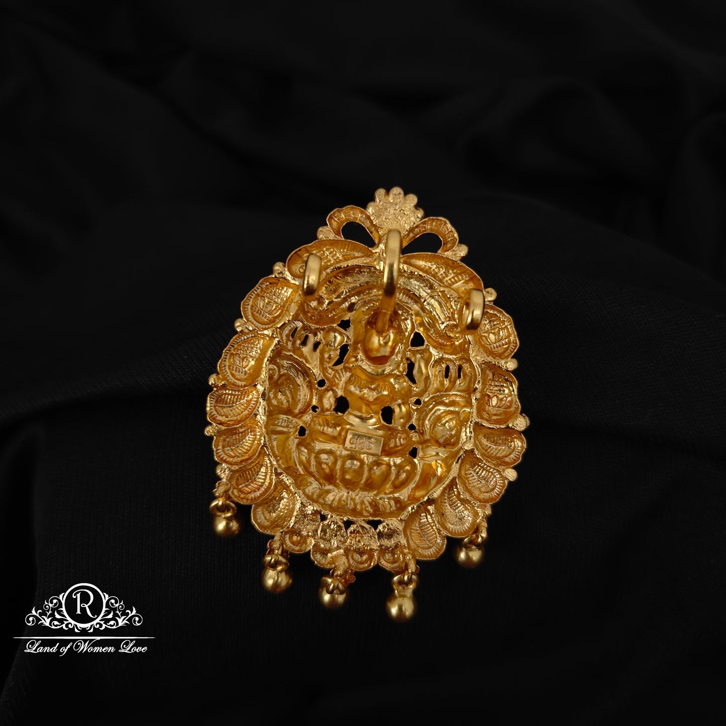 92.5-SILVER LAKSHMI DEVI PENDANT-RCZ970