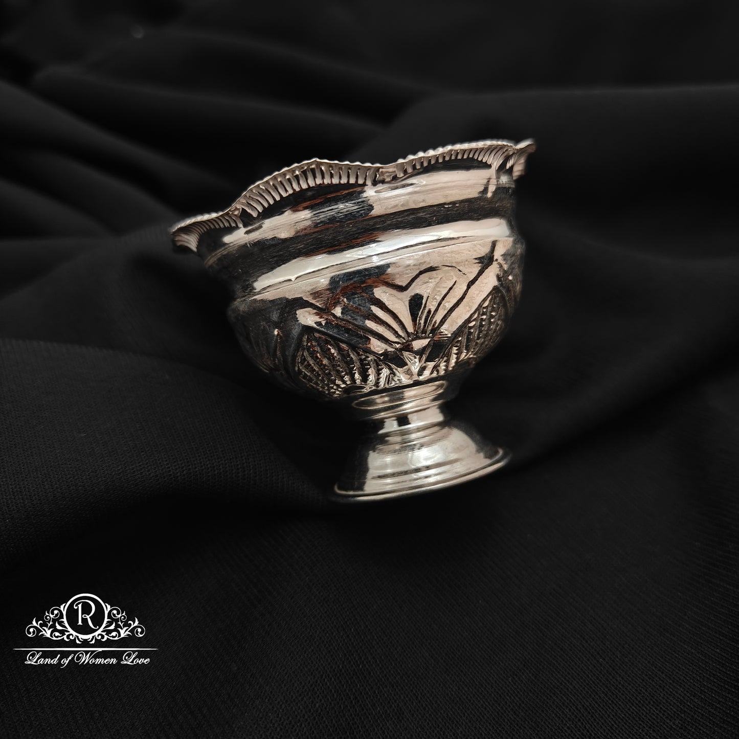 Silver design prasadam bowl -RCRS124