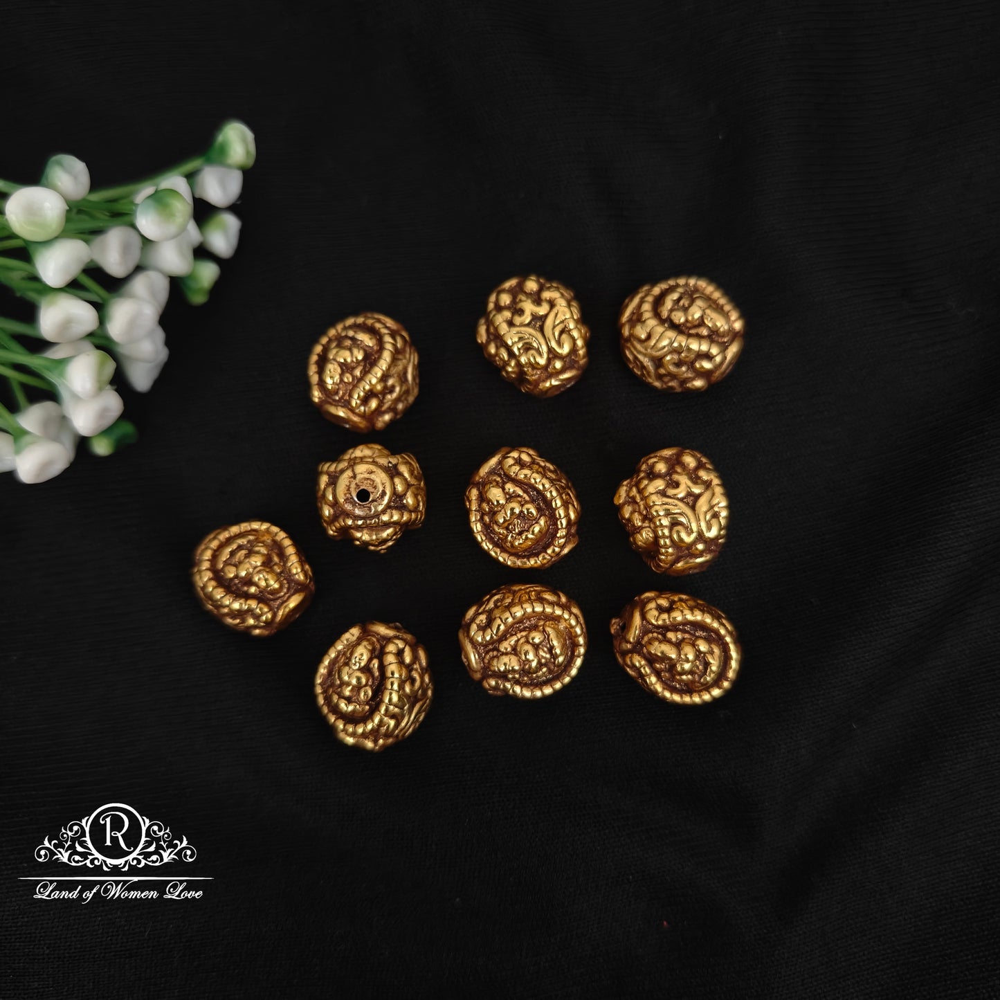 92.5-SILVER NAKSHI BALLS-RCP211